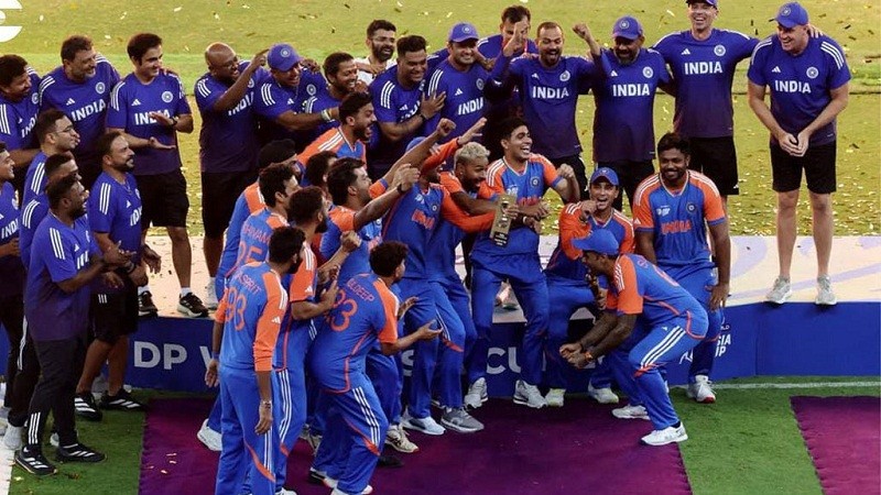 এশিয়া কাপ জিতে শিরোপা নিল না ভারত, ট্রফি ছাড়াই করল উদযাপন